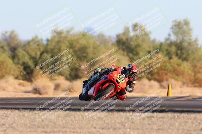 media/Dec-07-2024-CVMA (Sat) [[21c5f1ef85]]/Race 11-Amateur Supersport Open/